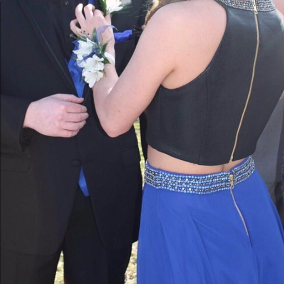 Blue and Black two piece, earrings, size 4-6, 5’6” - Picture 2 of 8